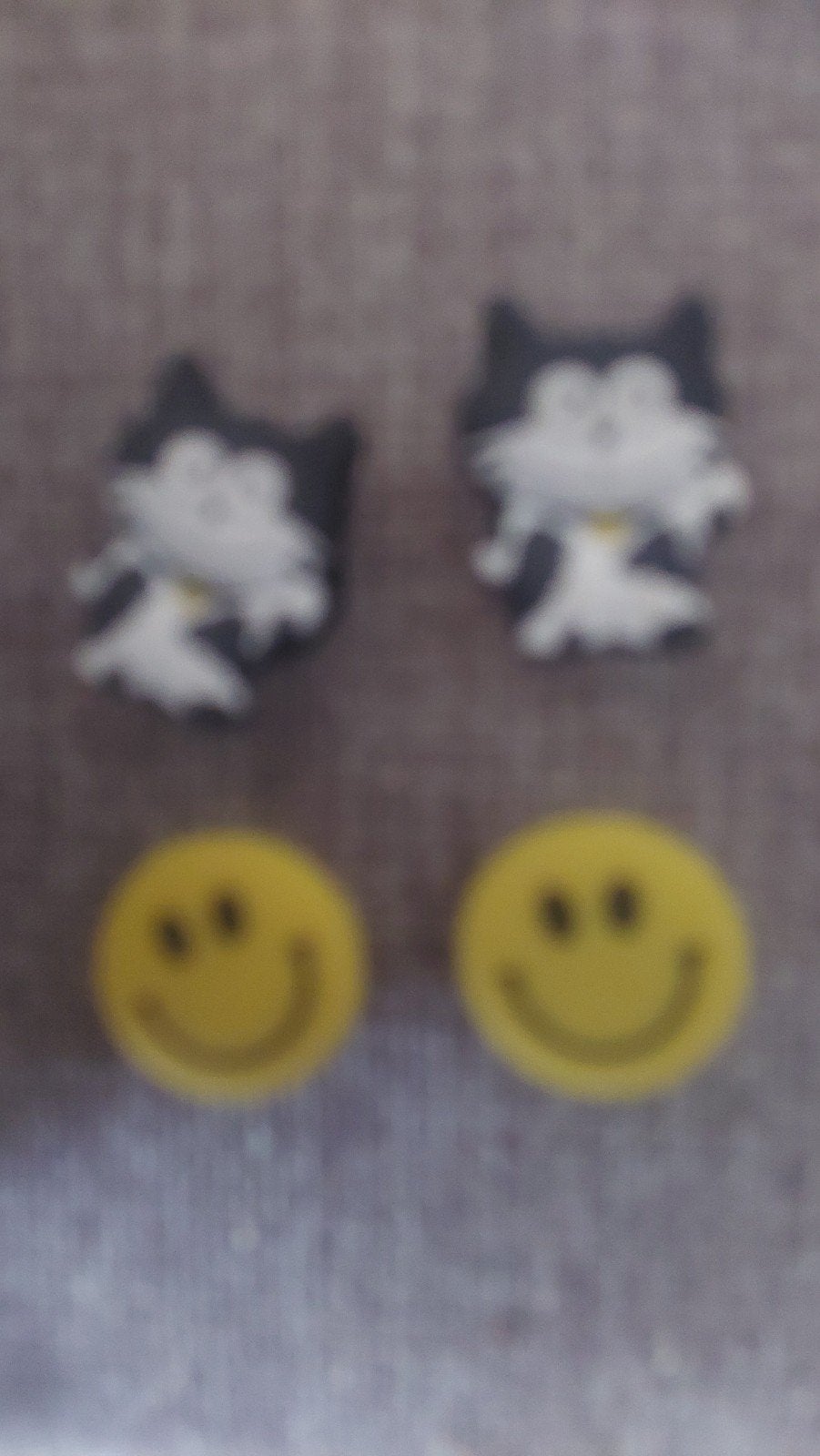 Leuke Jibbitz voor Crocs: Husky's en Smileys, Zwart, Overige typen, Nieuw, Ophalen of Verzenden