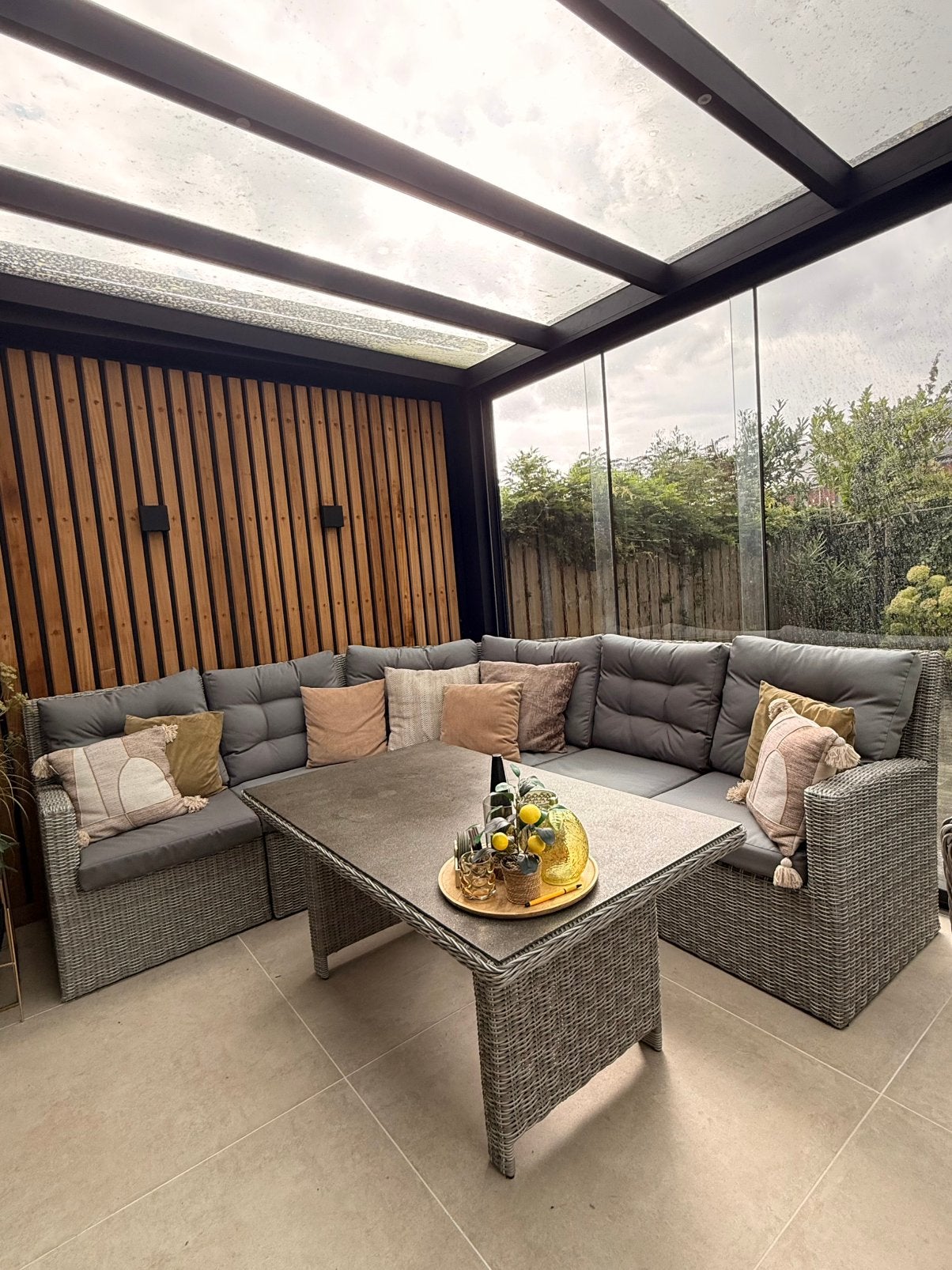 Dining Loungeset Taupe grijs, Ophalen, Bank, Zo goed als nieuw, Loungeset