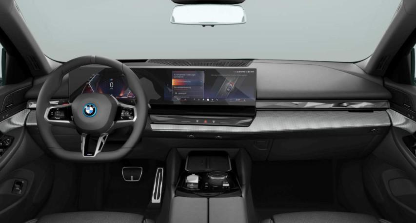 BMW 5-serie Touring 530e M Sport pro - Panoramadak - Driving, Gebruikt, 4 cilinders, 135 min, Plug-in hybride