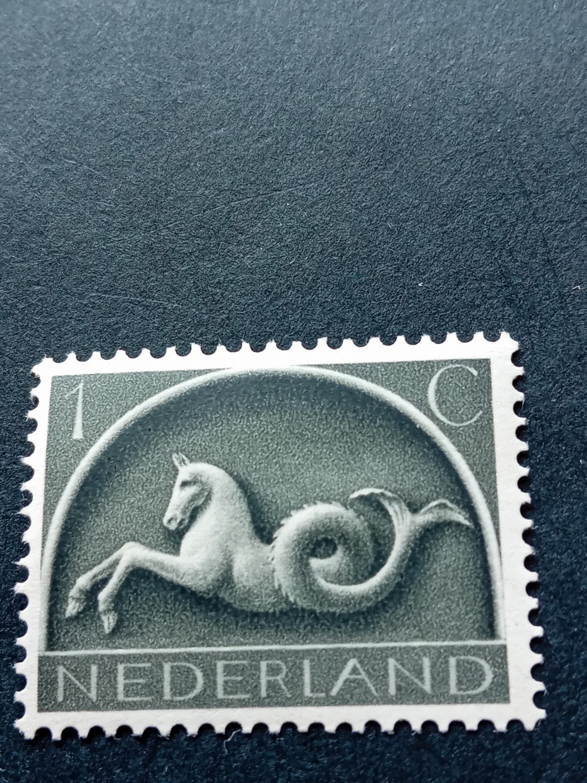 Nederland 1C postzegel met zeepaardje, Postzegels en Munten, Postzegels | Nederland, Ophalen of Verzenden, Na 1940, Postfris