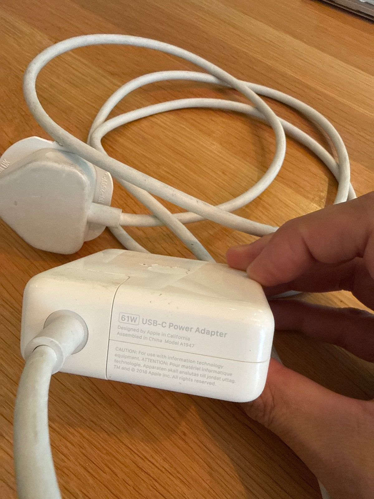 Apple 61W USB-C Power Adapter Oplader (Model A1947), Ophalen, Gebruikt