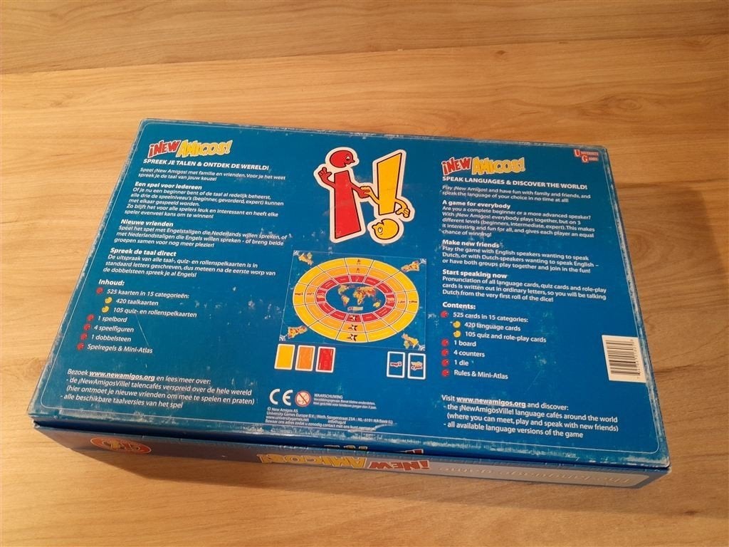 New Amigos - Het talenspel - Engels - Nederlands - s5867, Hobby en Vrije tijd, Gezelschapsspellen | Bordspellen, Verzenden, Zo goed als nieuw