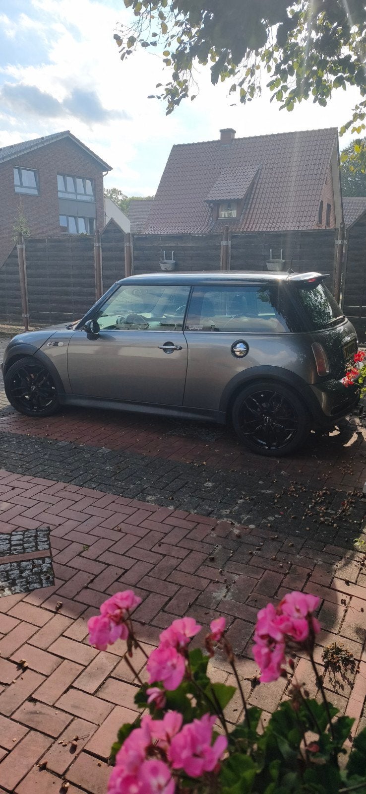 Mini Cooper s r53 2004 Grijs nieuwe apk tot 16-9-2027!!, Auto's, Voorwielaandrijving, Leder en Stof, 163 pk, Handgeschakeld