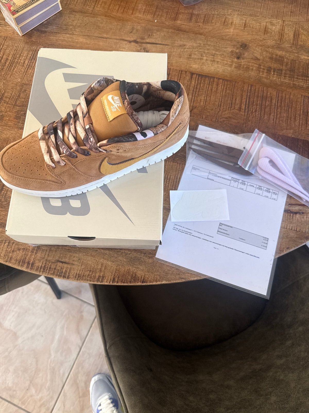 Nike SB Dunk Low Pro QS 'Flax/Honeycomb' - Maat 44, Ophalen of Verzenden, Nieuw, Bruin, Sneakers of Gympen