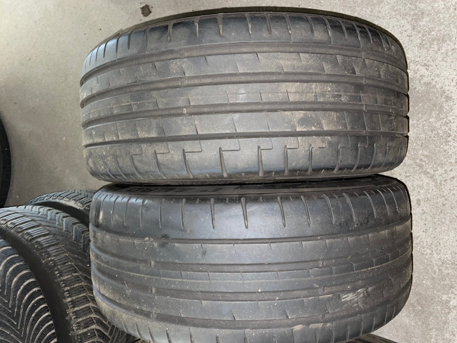 2x Pirelli P-Zero banden 225/40/18 - Slechts 5000 km gereden, Ophalen, 18 inch, Gebruikt, Band(en)