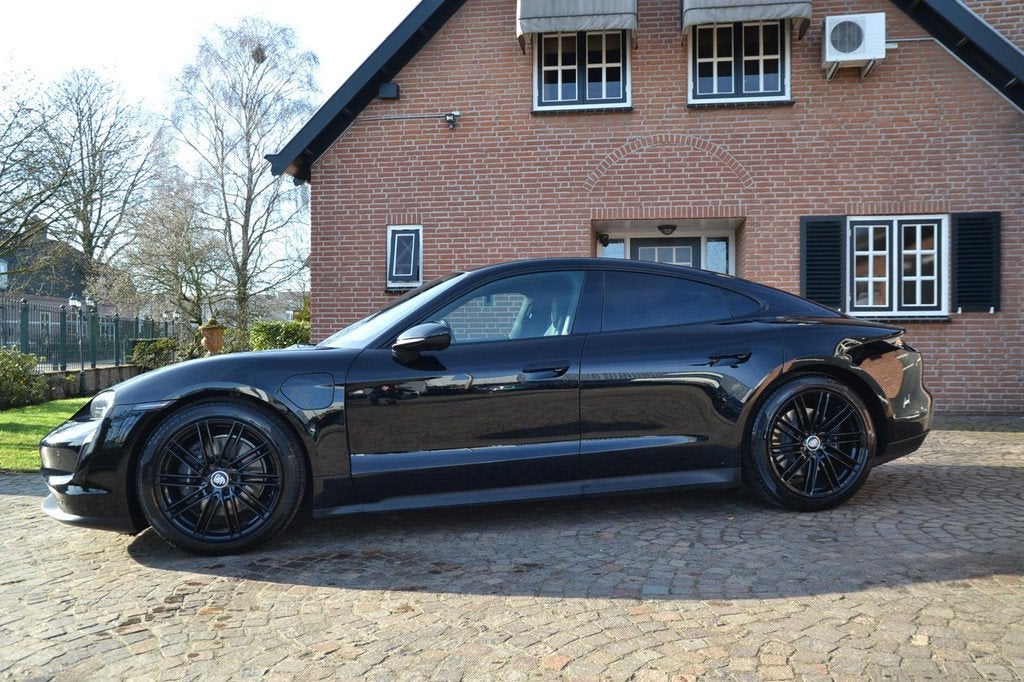 Porsche Taycan Performance 84 kWh - 544 PK - Airco - Navi+ca, Achterwielaandrijving, Gebruikt, Zwart, Automatische klimaatregeling