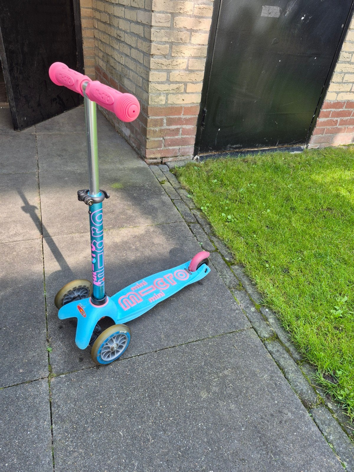 Micro Mini Step - Blauw met roze, Fietsen en Brommers, Ophalen, Gebruikt, Gewone step, Micro Mini