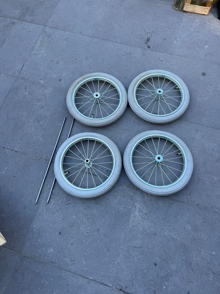 4x Wielen met banden (16 x 1.75 / 47-305) + 2 assen, Ophalen of Verzenden