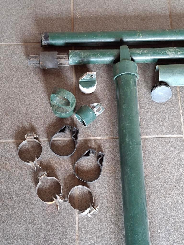 Tuinpalen met bovenbuis en diverse accessoires in groen, Tuin en Terras, Tuinhekken en Hekwerk, Ophalen, Gebruikt, IJzer