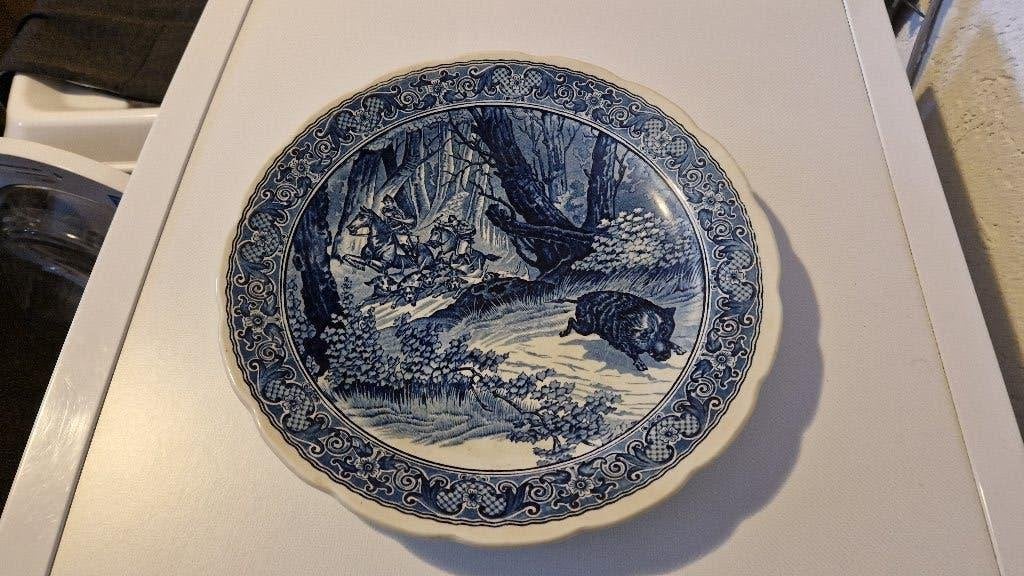 grote delfts blauwe schotel zwijnenjacht, Antiek en Kunst, Antiek | Keramiek en Aardewerk, Ophalen of Verzenden