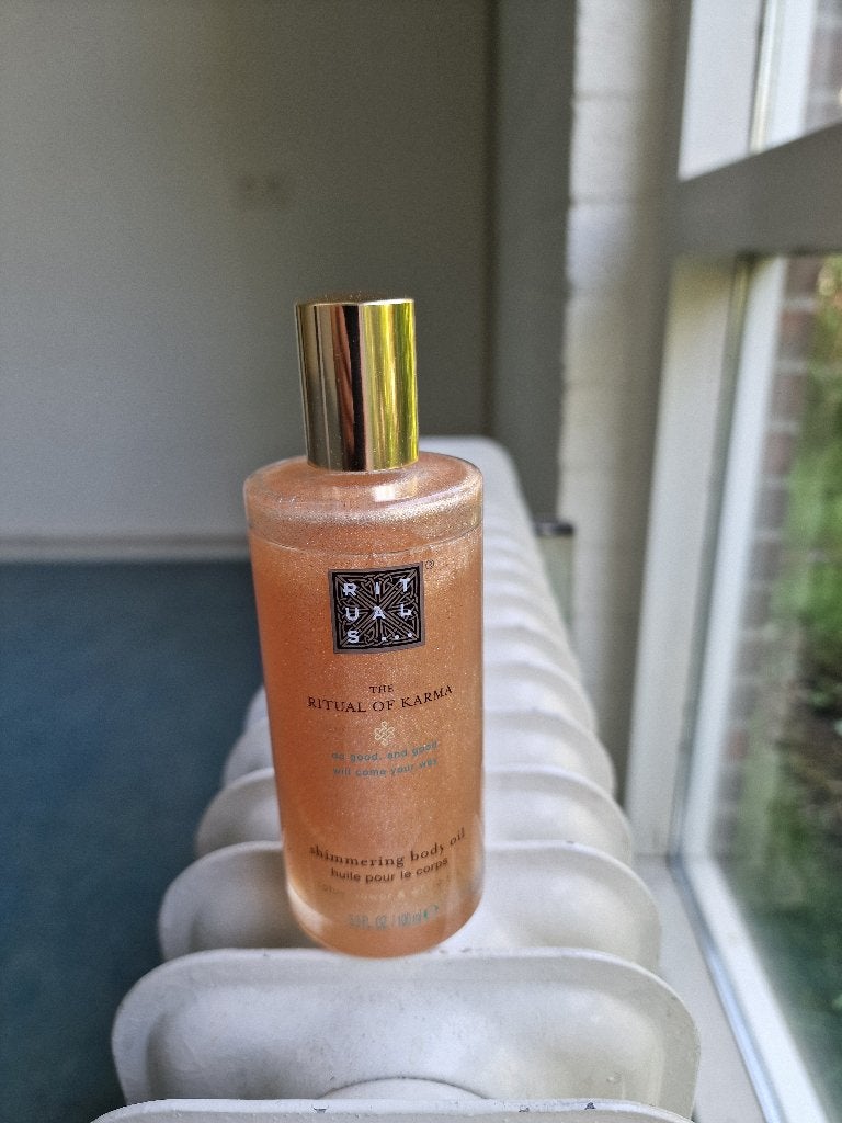 Rituals The Ritual of Karma Shimmering Body Oil 100 ml, Ophalen of Verzenden, Nieuw, Bodylotion, Crème of Olie
