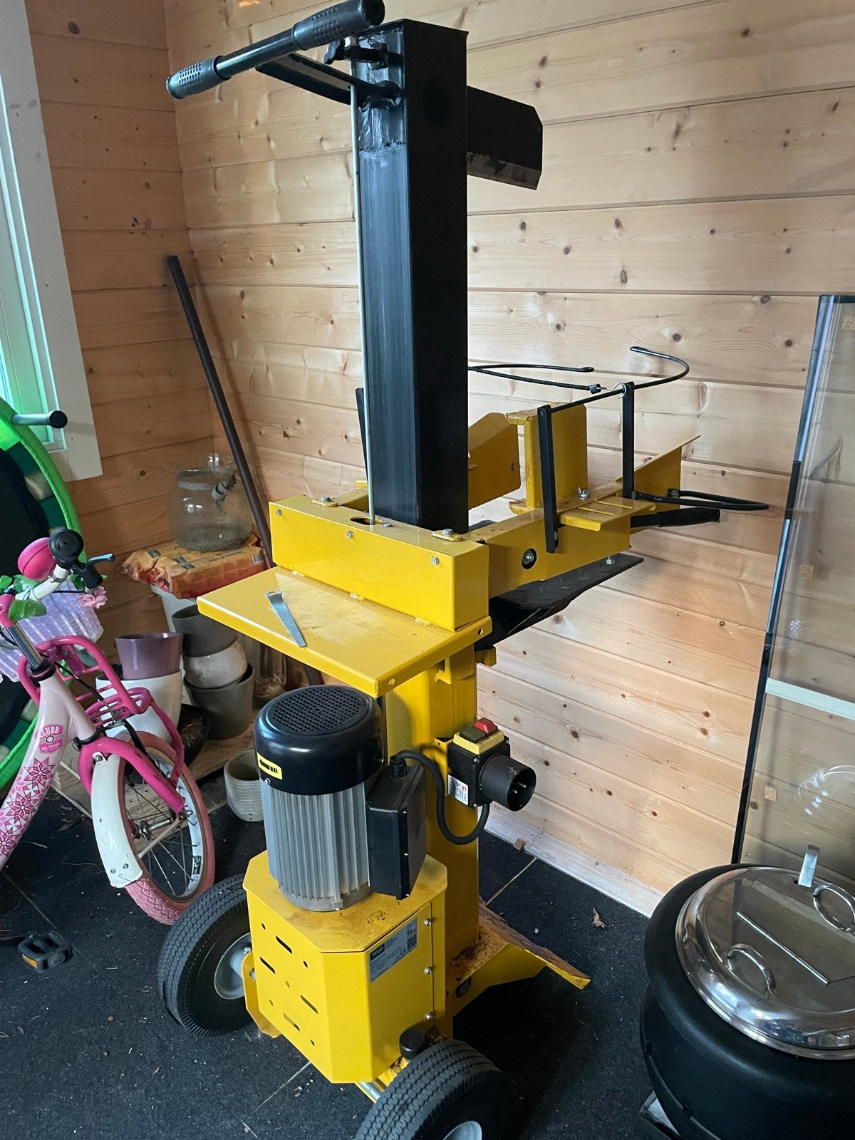 Texas Power Split 820V Houtklover - Zo goed als nieuw, Tuin en Terras, Ophalen, Zo goed als nieuw, Elektrisch, Staand