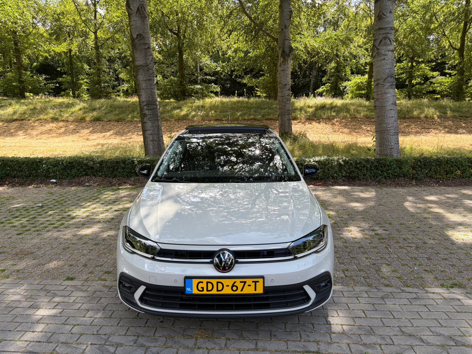 Volkswagen Polo 1.0 TSI 95pk 2023 Grijs).         €18.000, Voorwielaandrijving, Handgeschakeld, 1065 kg, 999 cc