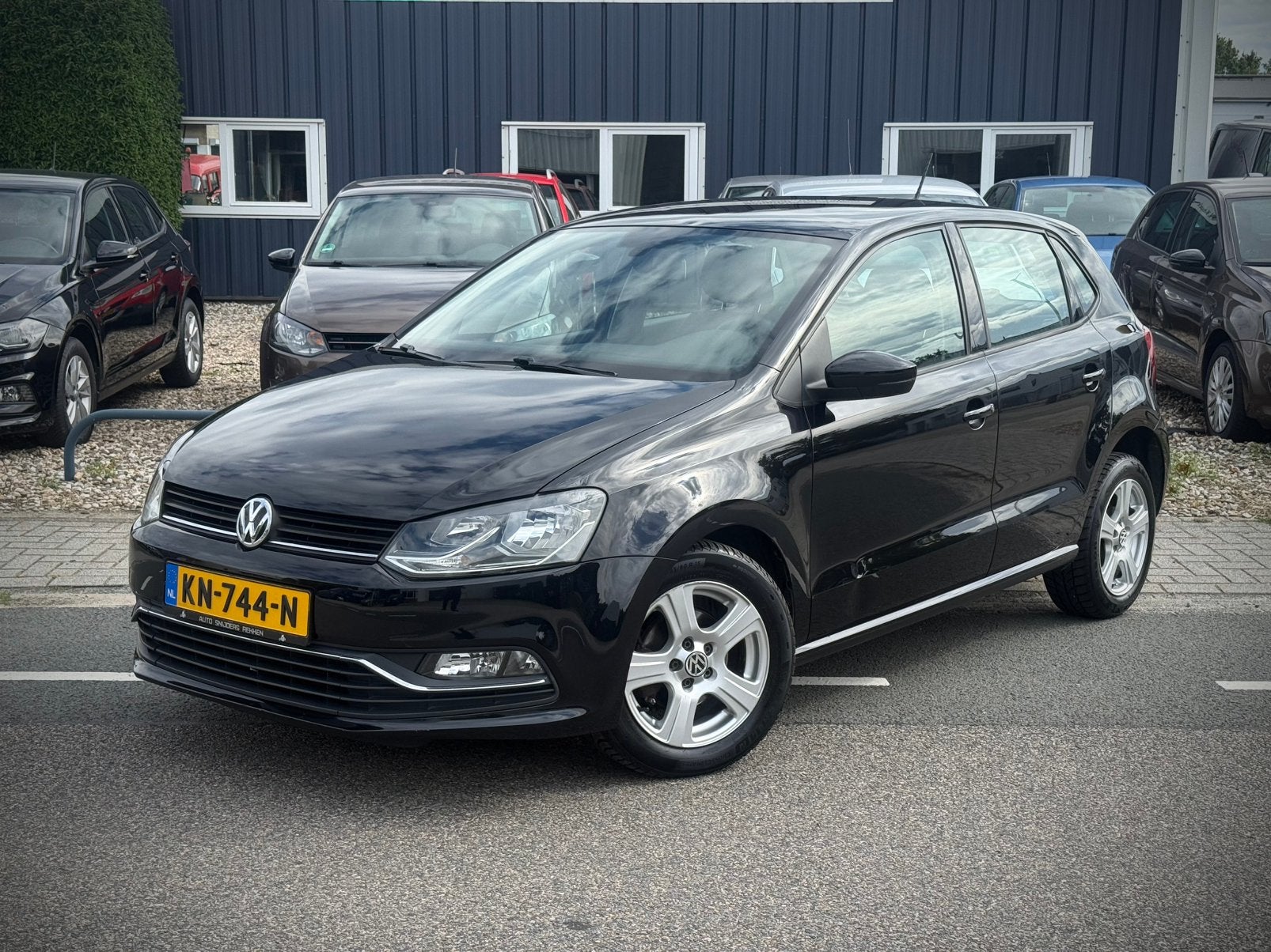 Volkswagen Polo 1.0 55KW 2016 Zwart, Auto's, Zwart, Origineel Nederlands, Bedrijf, Handgeschakeld