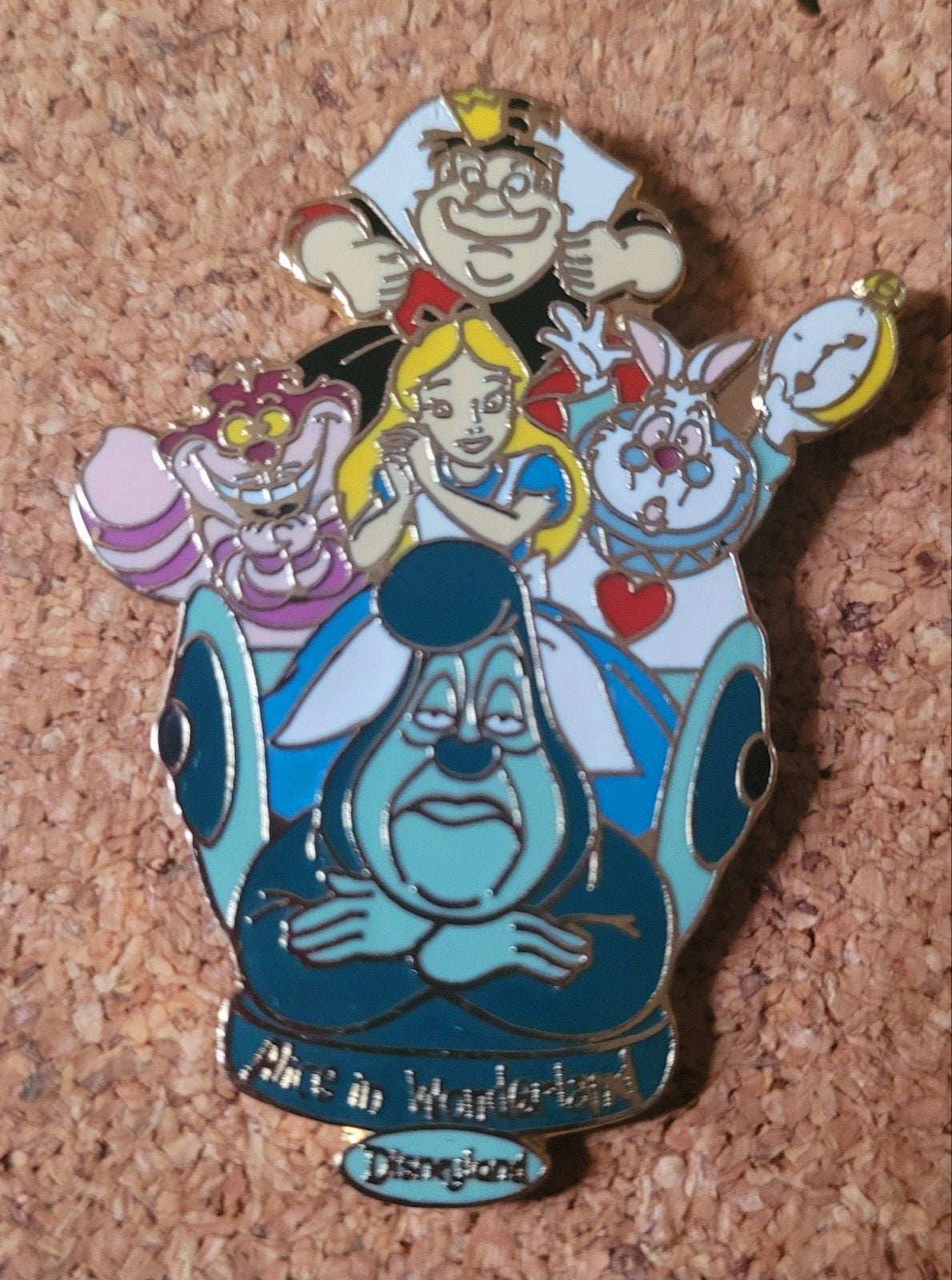 Mooie Alice in Wonderland Disneyland Attractions pin, Verzenden, Overige figuren, Zo goed als nieuw, Overige typen