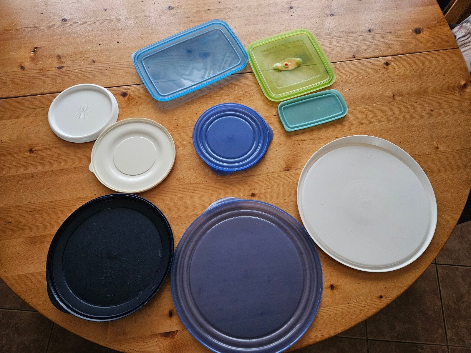 Tupperware bewaarbakjes en deksels - diverse kleuren, BPA-vrij, Gebruikt, Bewaardoos, Blauw