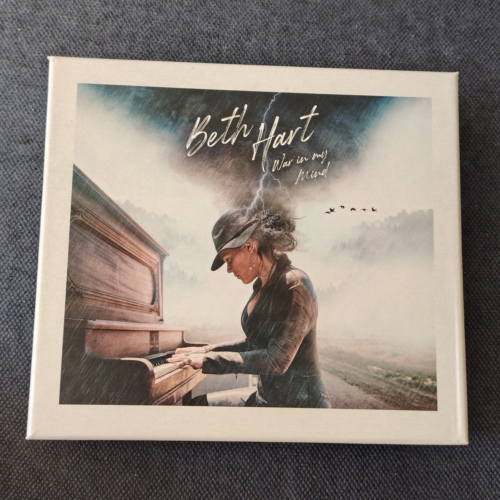 Beth Hart - War In My Mind (Limited Edition Boxset), Boxset, Blues Rock, Ophalen of Verzenden, Zo goed als nieuw