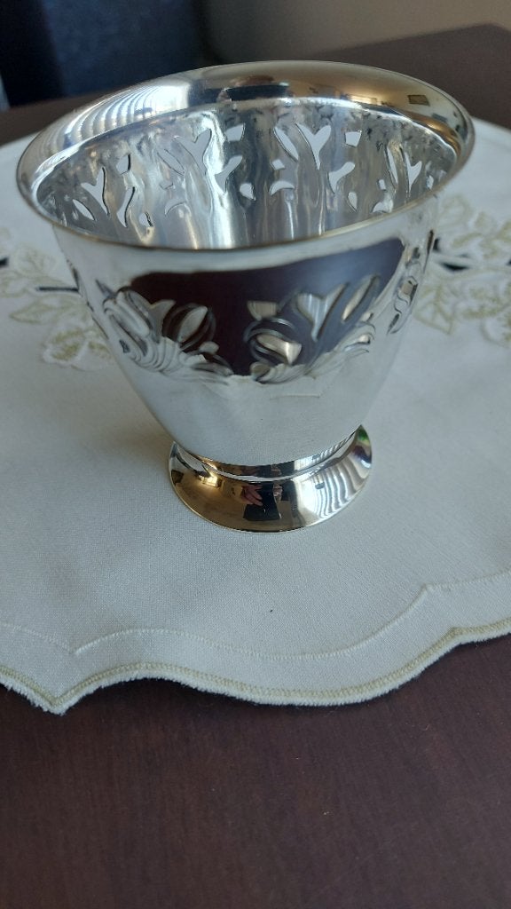 Verzilverd,opengewerkt  lepelvaasje,, Antiek en Kunst, Curiosa en Brocante, Ophalen of Verzenden