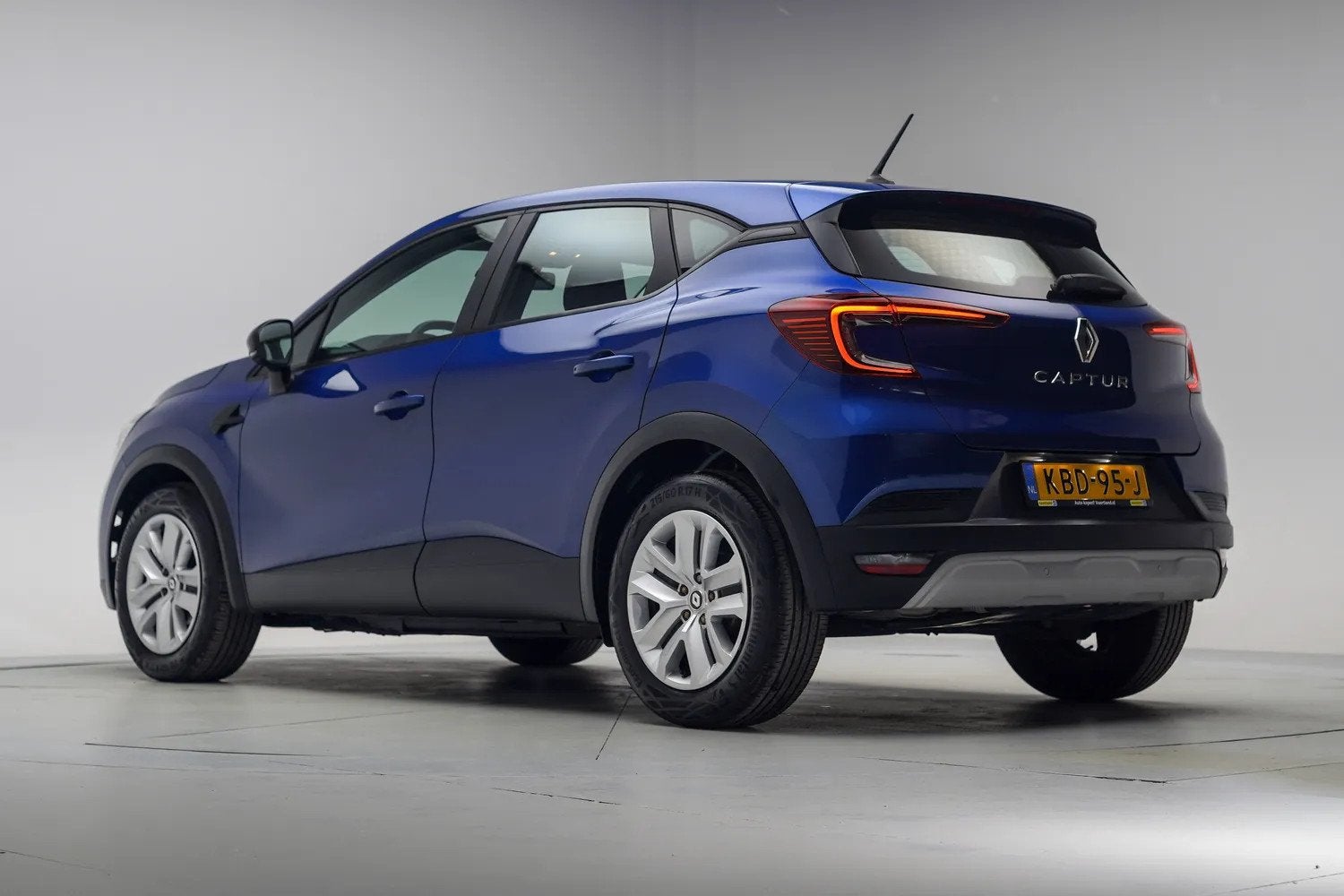 Renault Captur 1.0 TCe 90 Zen [ Climate Navi Apple/Android C, Auto's, Renault, Voorwielaandrijving, Gebruikt, 3 cilinders, SUV of Terreinwagen