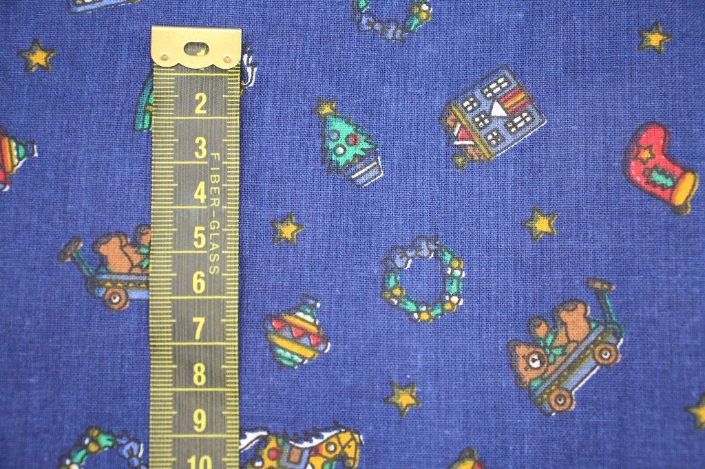 Coupon 100% katoen stof - blauw kerst speelgoed #4179, Blauw, 120 cm of meer, Nieuw, Ophalen of Verzenden