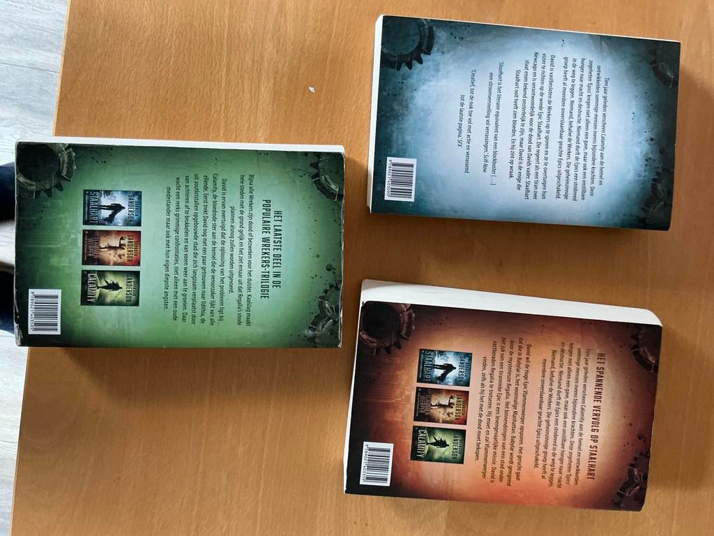 Staalhart trilogie - Brandon Sanderson (3 boeken), Boeken, Fantasy, Zo goed als nieuw, Verzenden