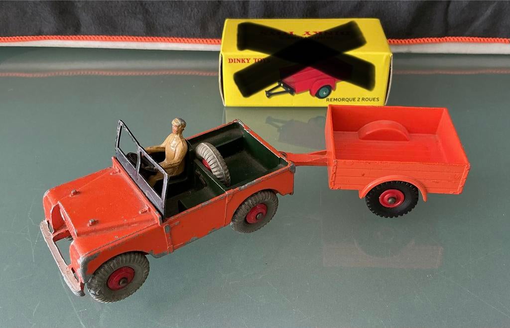 Dinky Toys Land Rover met aanhanger en chauffeur, Ophalen of Verzenden, Gebruikt, Auto, Overige merken