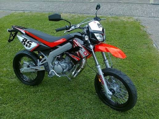 GEZOCHT!!! 50cc schakelbrommer. Zie omschrijving, Fietsen en Brommers, Ophalen