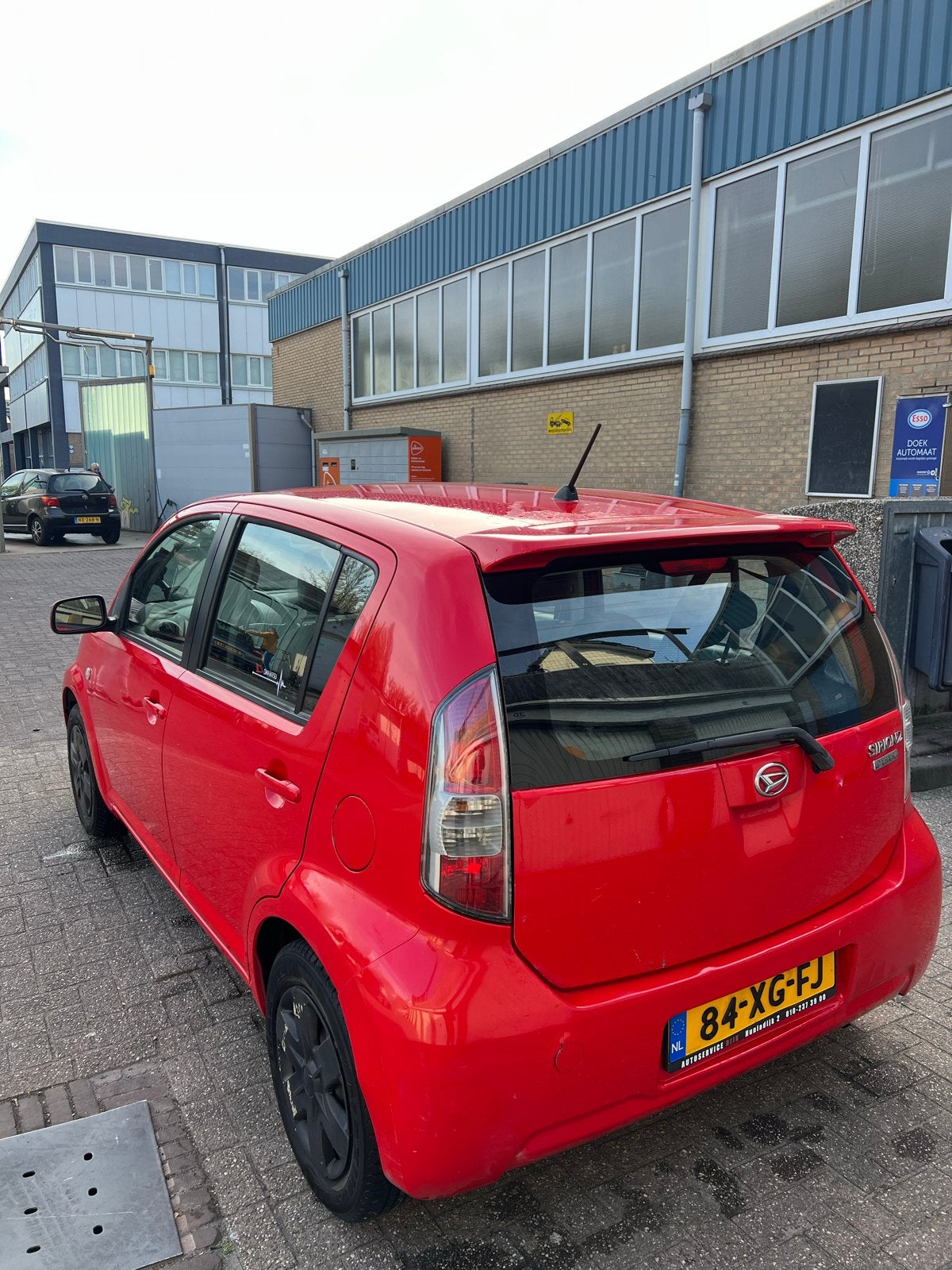 Daihatsu Sirion 1.0 51KW 2007 Rood, Auto's, Daihatsu, Voorwielaandrijving, Handgeschakeld, 3 cilinders, 998 cc