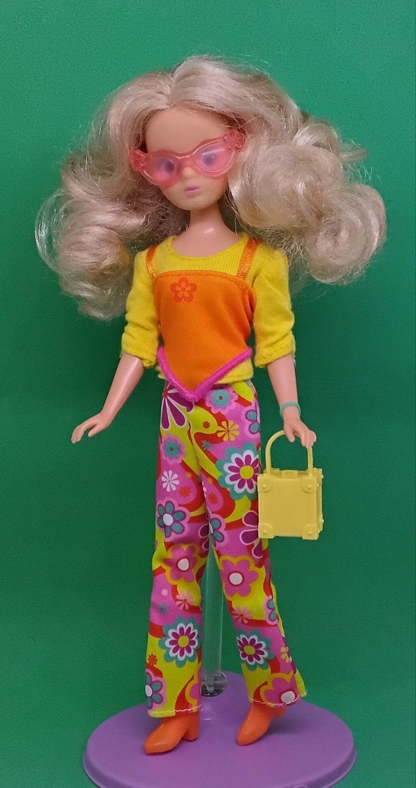Vintage Barbie Daisy Top Broek Laarsjes Tas&Bril, Verzenden, Gebruikt, Kleertjes