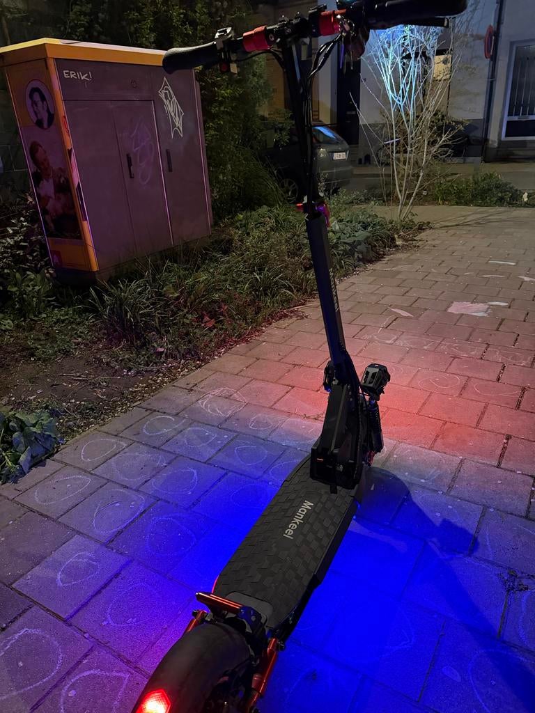 Mankeel elektrische step - 837 km gereden, incl. slot, Ophalen of Verzenden, Gebruikt, Elektrische step (E-scooter)