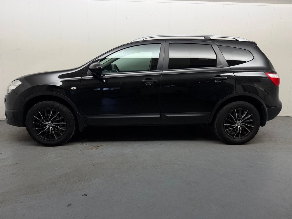 Nissan Qashqai +2 2.0 Tekna # Pano # Camera # Trekhaak # Nav, Euro 5, 7 stoelen, Zwart, Leder