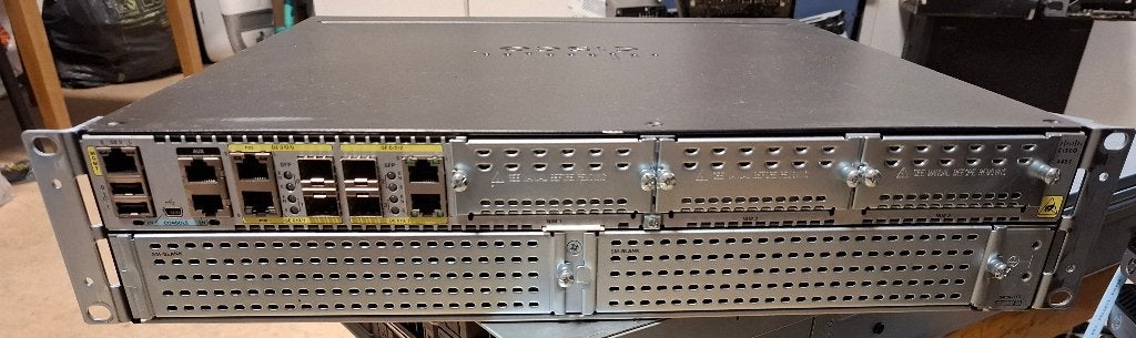 Cisco ISR4451-X K9 router met dubbele voeding, Router, Cisco, Cisco, Refurbished