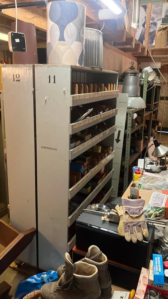 Vakken kast op wielen, Ophalen, 100 tot 150 cm, N, A