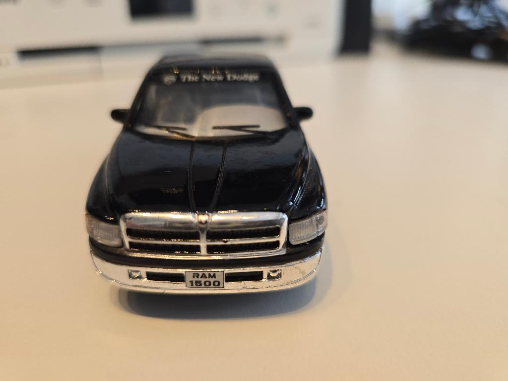 Dodge ram 4x4 1/44, Ophalen of Verzenden, Gebruikt, Auto