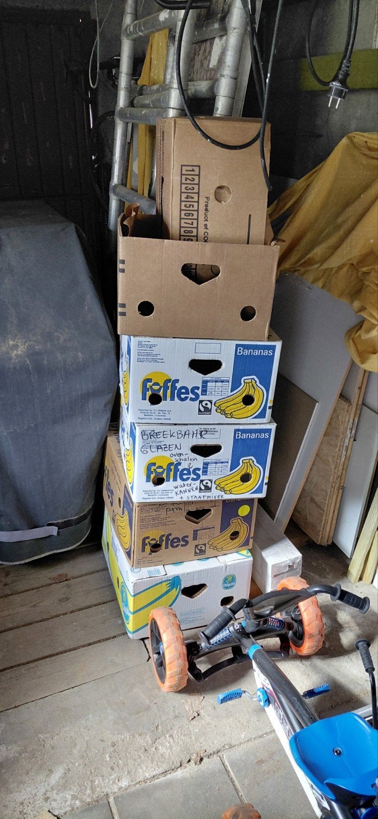 Bananendozen, 8 stuks, Ophalen, 40 tot 60 cm, 50 tot 75 cm, 35 tot 50 cm