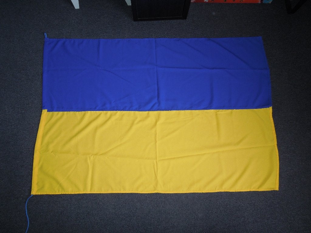 23 x nieuwe blauw geel vlaggen carnaval blauwe / gele, Diversen, Vlaggen en Wimpels, Ophalen of Verzenden, Nieuw