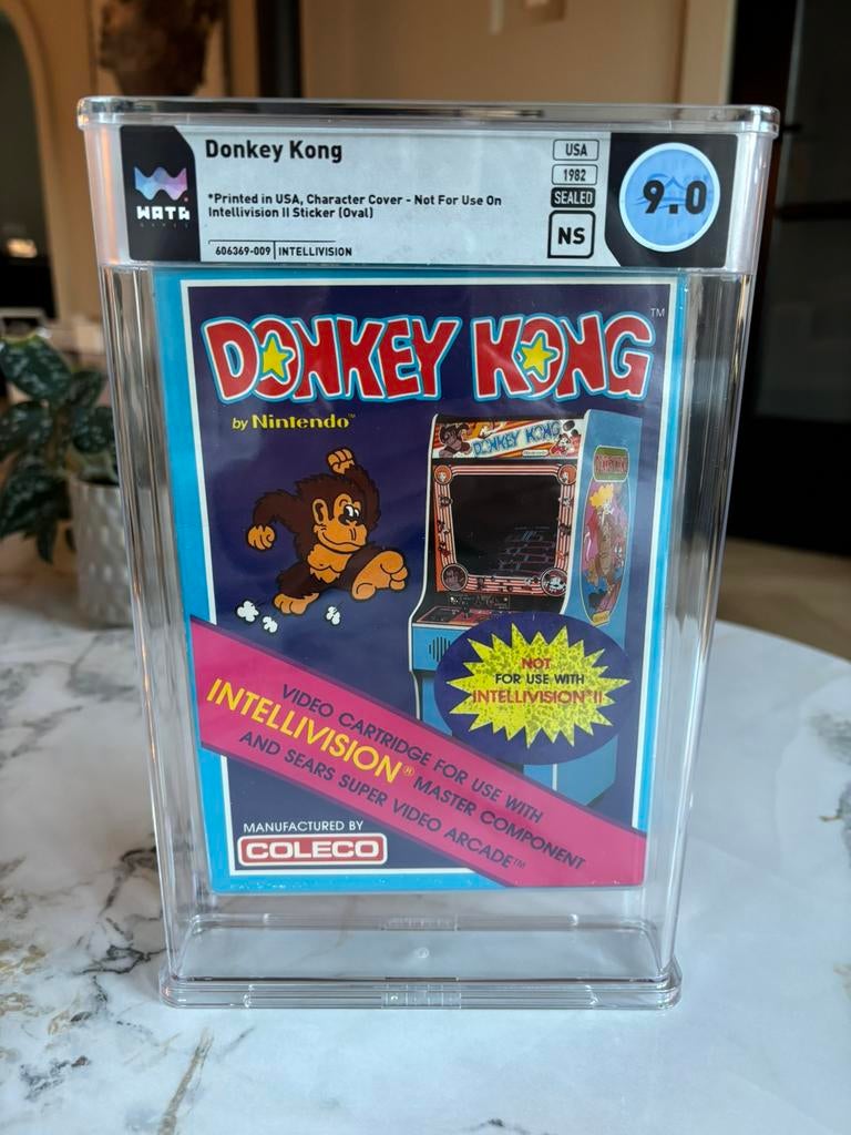 Donkey kong (mario bros) intellivision sealed wata 9.0 1982, Spelcomputers en Games, Spelcomputers | Nintendo Game Boy, Ophalen of Verzenden