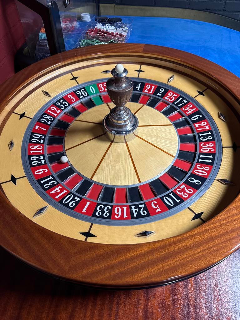 Casino Roulette Tafel met 7 Stoelen - Parijs, Vijf spelers of meer, Ophalen, Gebruikt