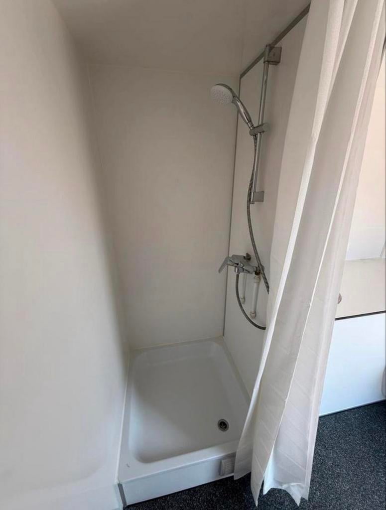 Mobiele Badkamer - Te Huur Direct Gebruik!, Doe-het-zelf en Verbouw, Sanitair, Gebruikt, Overige typen, Rvs, Ophalen of Verzenden