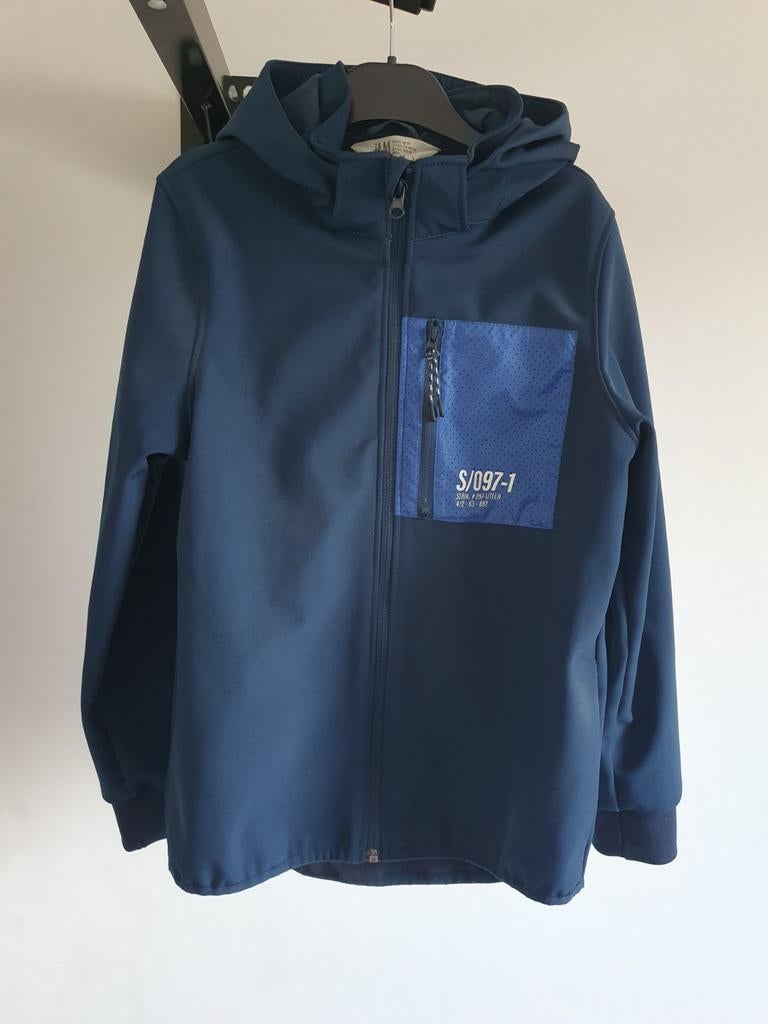 H&M Softshelljas maat 140 ZGAN, Kinderen en Baby's, Ophalen of Verzenden, Zo goed als nieuw, Jas