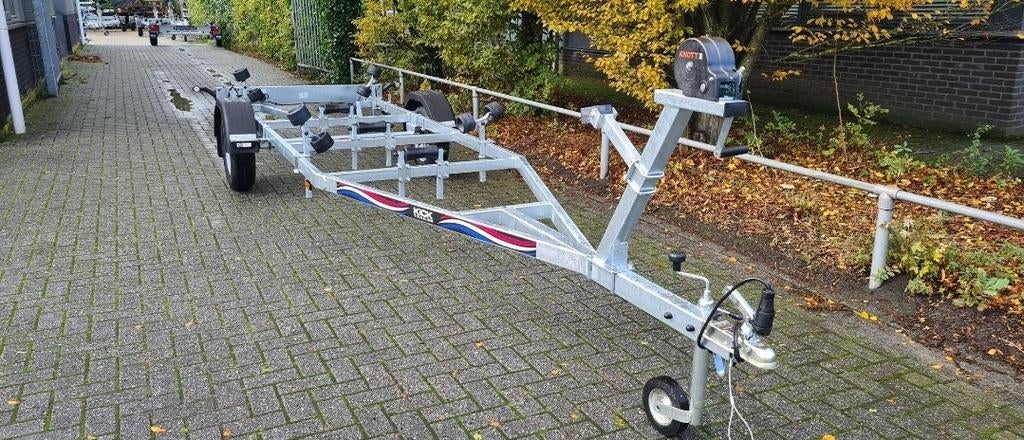 KICK 750 kilo Tendertrailer V-BUN aller goedkoopste van NL, Watersport en Boten, Boottrailers, Minder dan 1500 kg, 6 tot 9 meter