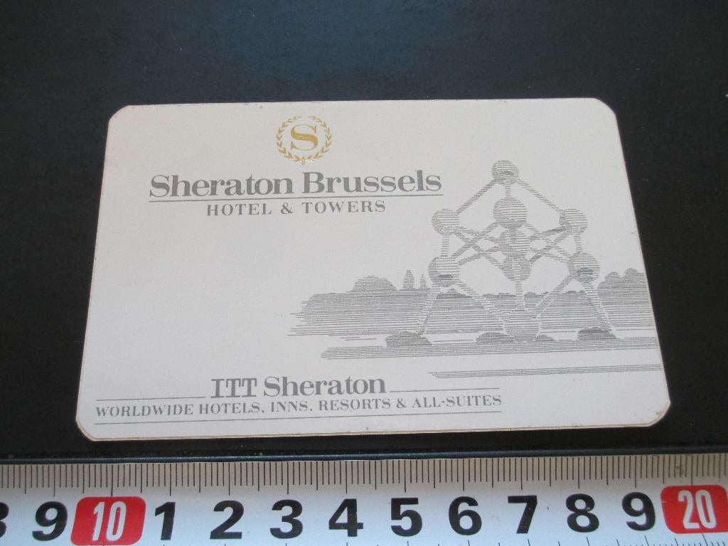 sticker atomium sheraton brussels hotel & towers, Verzamelen, Ophalen, Zo goed als nieuw