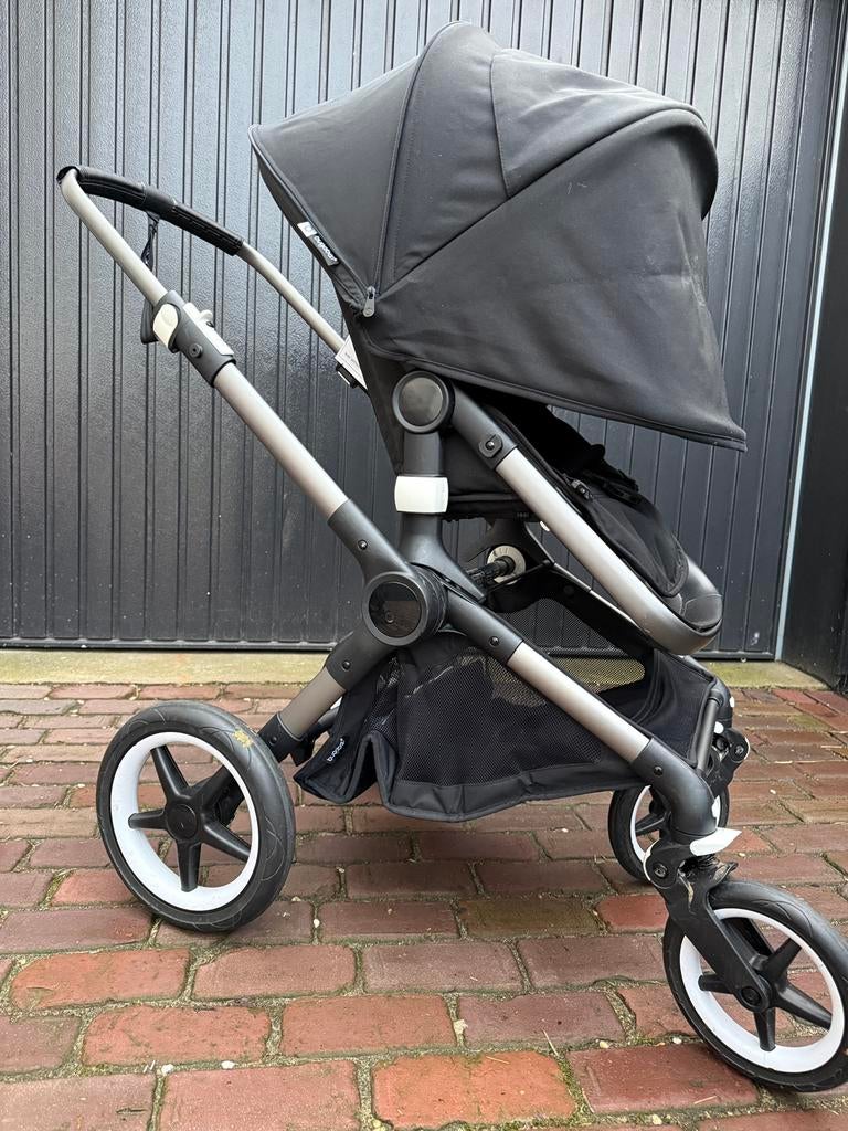 Bugaboo Fox 3 - 8 maanden jong, Bugaboo, Verstelbare duwstang, Zo goed als nieuw, Ophalen