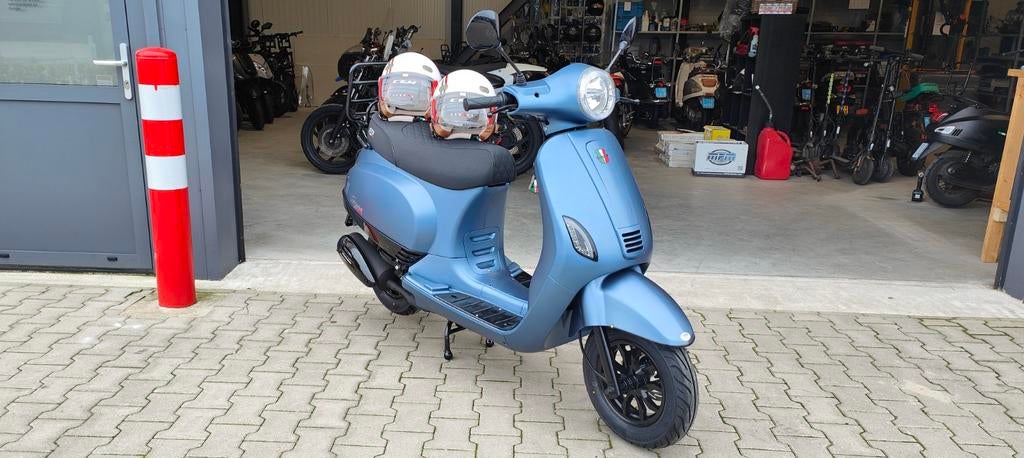Nieuw !!  GTS Toscana Dynamic, Maximaal 45 km/u, Nieuw, Benzine, Gts toscana