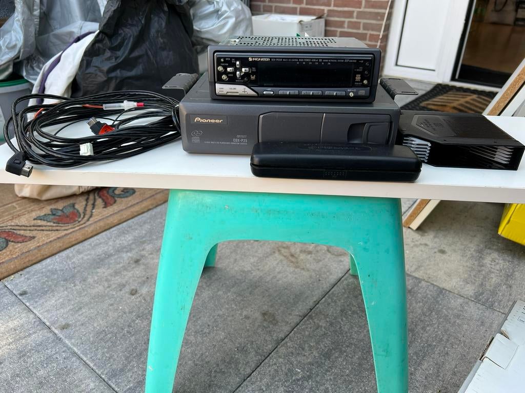 Pioneer DEH-P835R cassette met 6 cd disc wisselaar compleet, Auto diversen, Autoradio's, Zo goed als nieuw, Ophalen of Verzenden