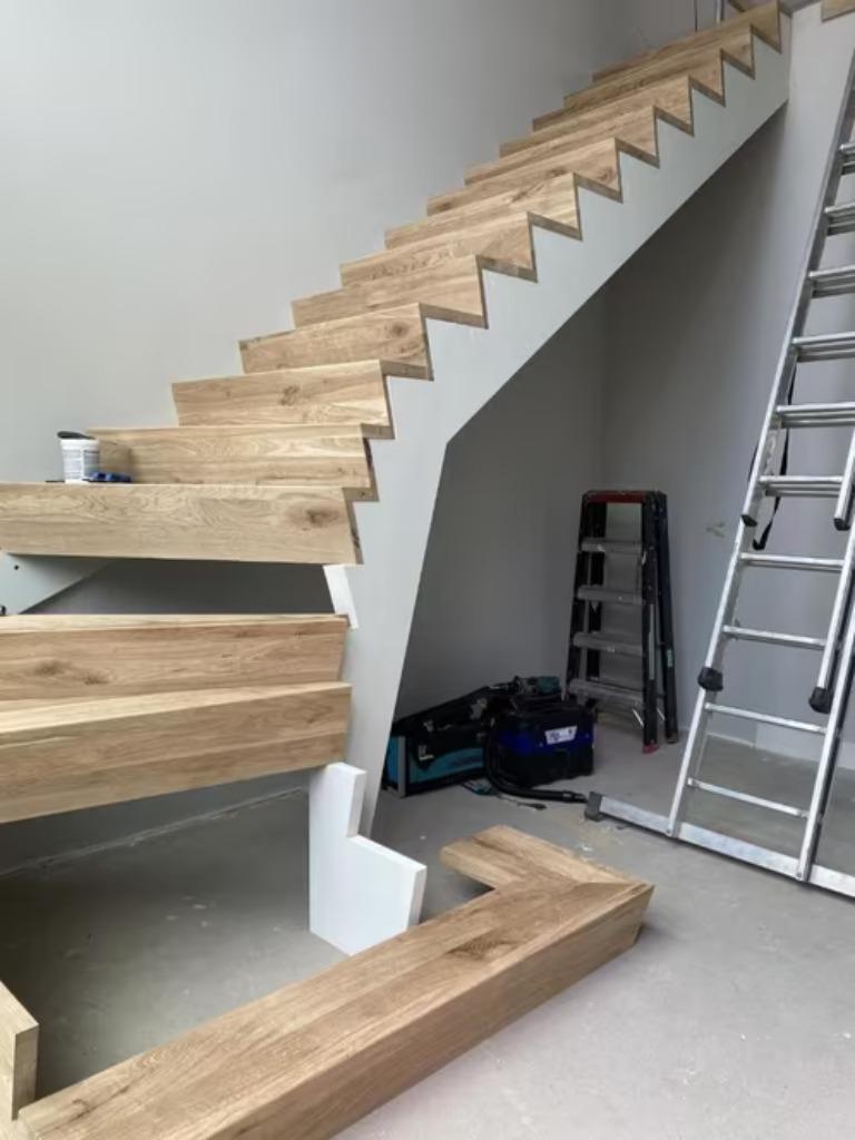 Eiken massief traptreden 40mm dik, eiken bordes, eiken trap, Doe-het-zelf en Verbouw, Hout en Planken, Minder dan 25 mm, Nieuw