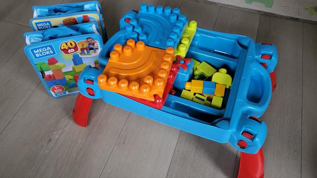 Mega Bloks Bouwtafel met Blokken, Ophalen of Verzenden, Zo goed als nieuw, Megabloks