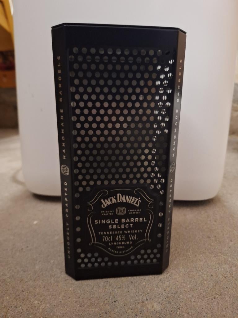 Zwart metalen blik Jack Daniel's singel barrel, Verzamelen, Blikken, Ophalen of Verzenden, Nieuw, Overige, Overige merken