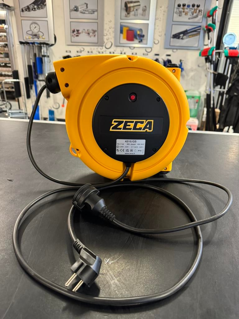 # Zeca Kabelveerhaspel Type 4315/GS 230 V -15 Mtr #, Ophalen of Verzenden, Nieuw, Kabel of Snoer