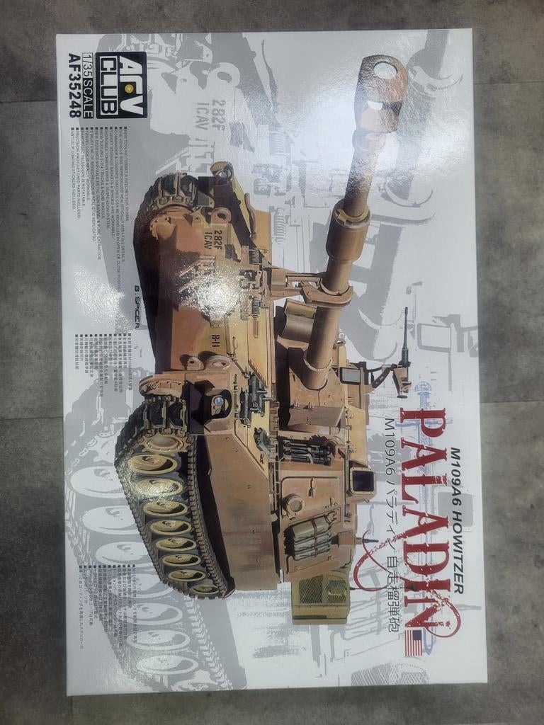 AFV CLUB AF35248 M109A6 Paladin - Nieuw in doos!, Overige merken, Tank, 1:32 tot 1:50, Nieuw